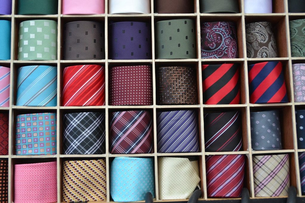 silk tie, sales man, collection of ties-2846862.jpg